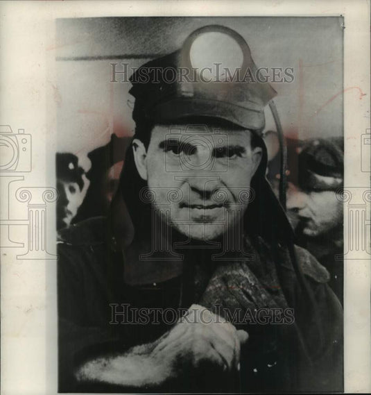 1959, Richard Nixon wearing a Russian miner's hat in Dektyarsk - Historic Images