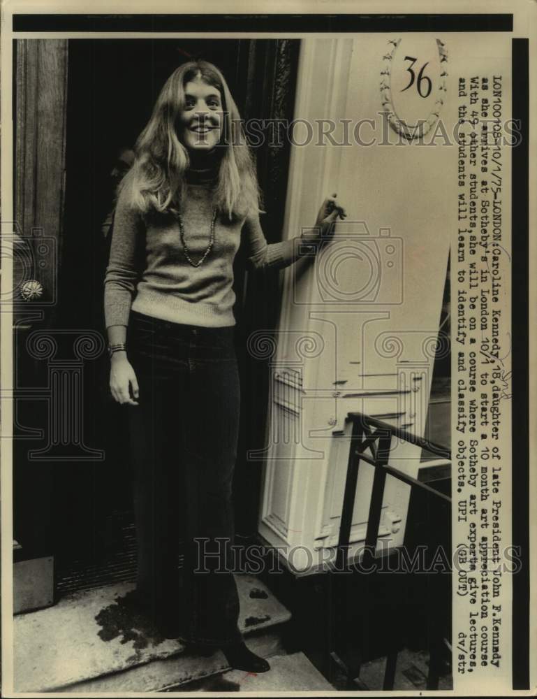 1975, Caroline Kennedy arrives at Sotheby&#39;s in London to start class - Historic Images