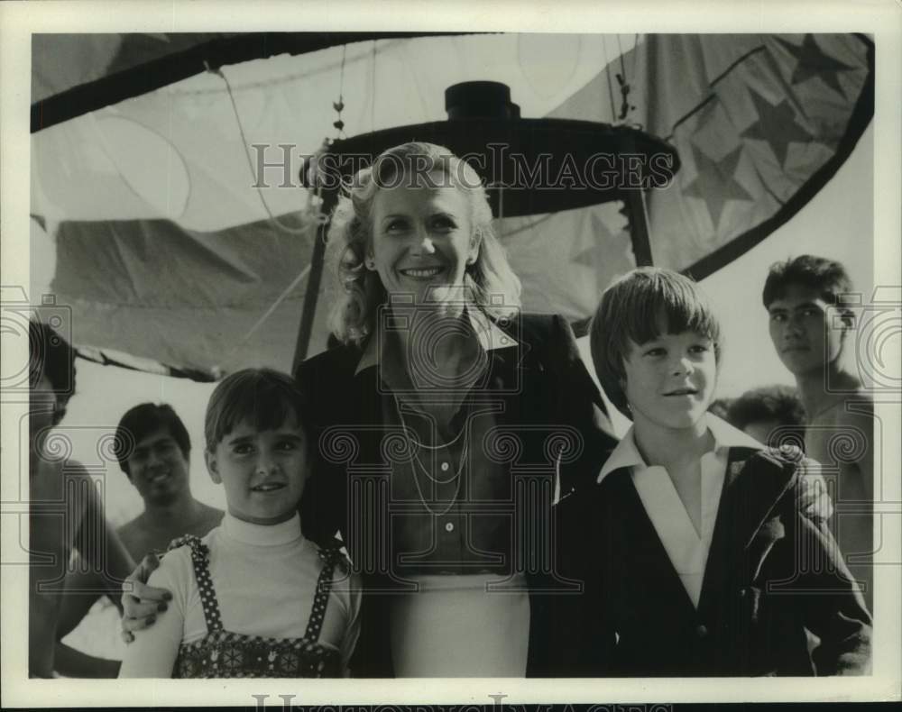 1980 Press Photo Actress Juliet Mills with Hayley Mills and Donna Mills - Historic Images