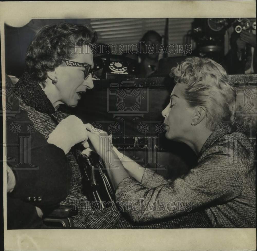 1958, Actress Lana Turner with mother Mildred Turner - mjc35477 - Historic Images