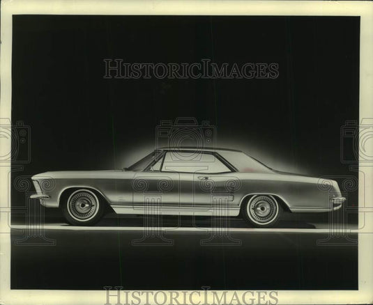 1962 The Buick Riviera Sports coupe - Historic Images