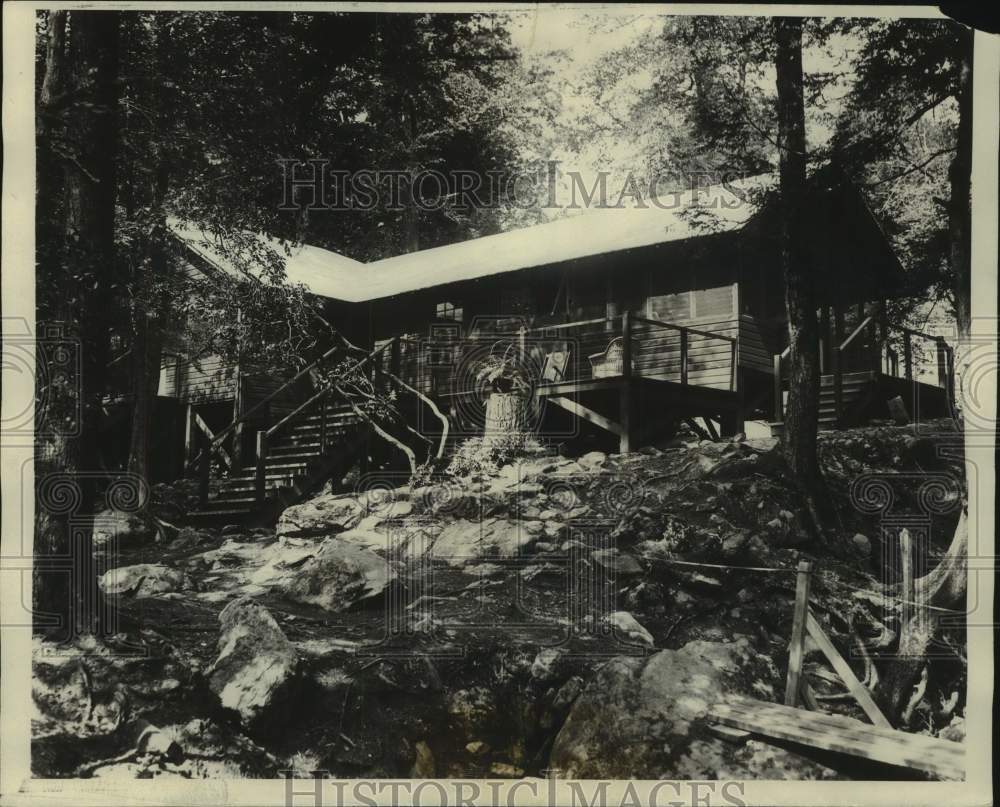1929, President's Lodge in the Blue Ridge Mountains in Madison County - Historic Images
