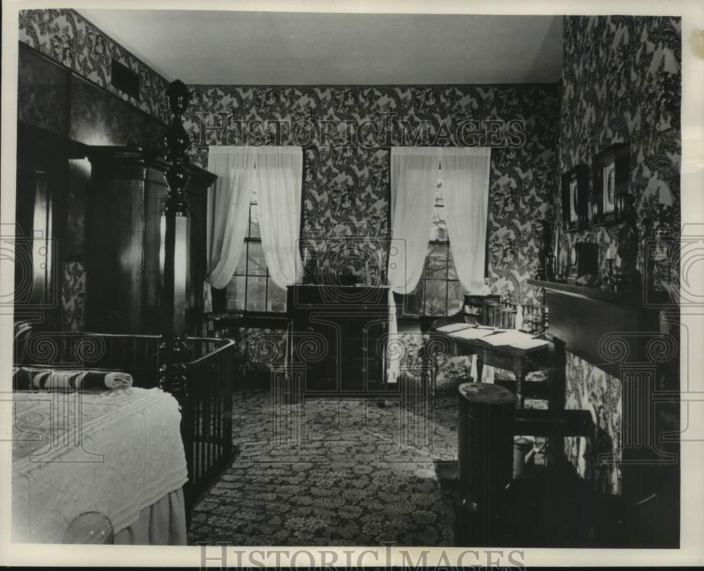 1955 Press Photo Abraham Lincoln&#39;s upstairs room of home, Springfield, Illinois- Historic Images
