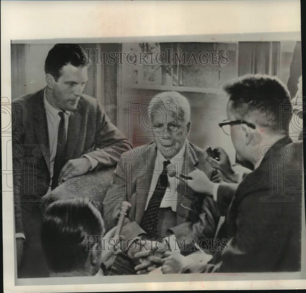 1962, Poet Robert Frost talking with newsmen in his Moscow apartment - Historic Images