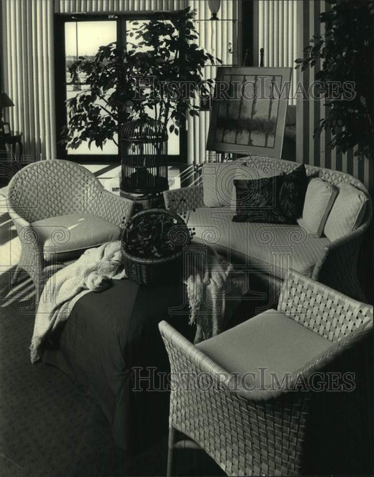1991 Press Photo Home, Landscape and Community Show Decor, Milwaukee, Wisconsin - Historic Images