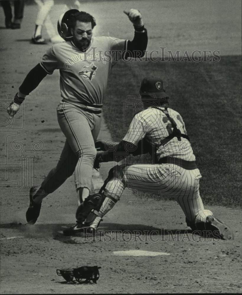 1984 Press Photo Milwaukee Brewers &amp; Toronto Blue Jays baseball game - Historic Images