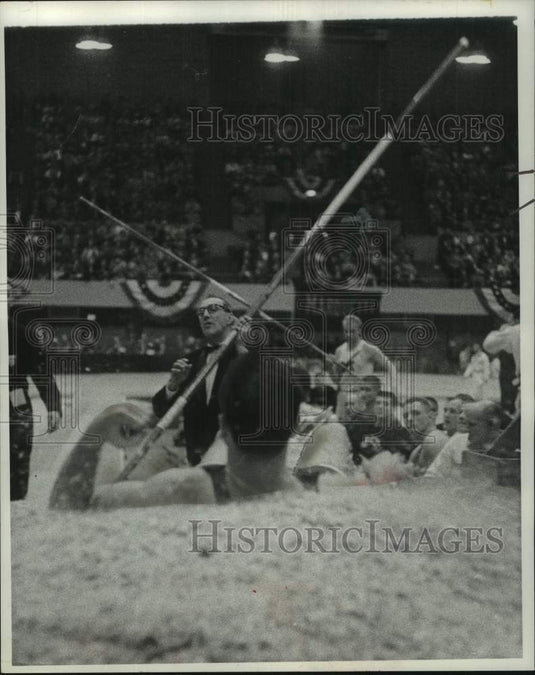 1959 Press Photo Pole Vaulting at the Milwaukee Journal Track Meet - mjc36451- Historic Images