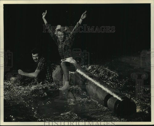 1989 Press Photo Great Lakes Timber Show at Milwaukee Sentinel Sports Show - Historic Images