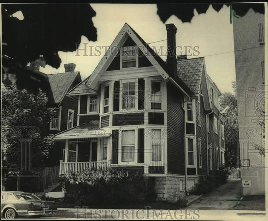 1983 Press Photo Milwaukee home on E. Knapp Street was built about 1885 - Historic Images