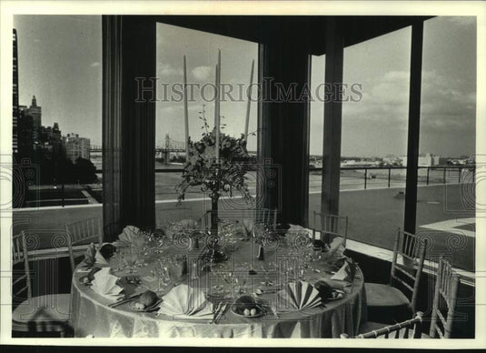 1992 Press Photo Delegates' Dining Room at United Nations Headquarters, New York - Historic Images