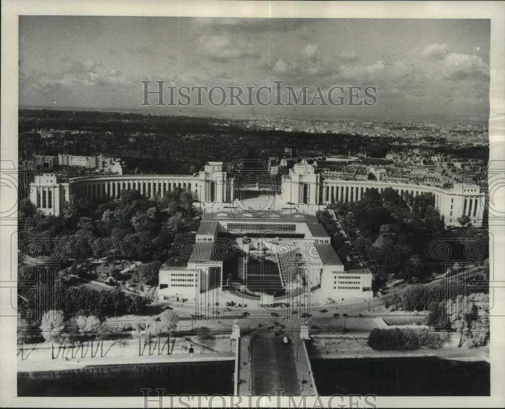1951, United Nations Addition to Palais de Chaillot in Paris, France - Historic Images