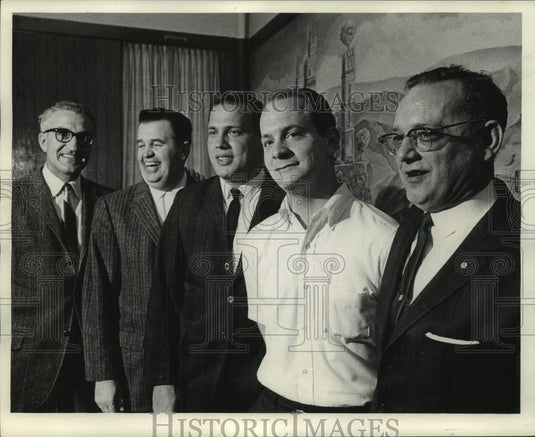 Comics bowling team came out on top of Journal's 875 bowling league - Historic Images