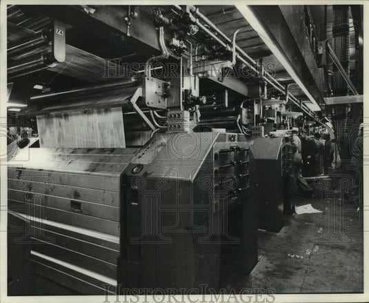 1962 Press Photo New presses in operation at new Milwaukee Journal building - Historic Images