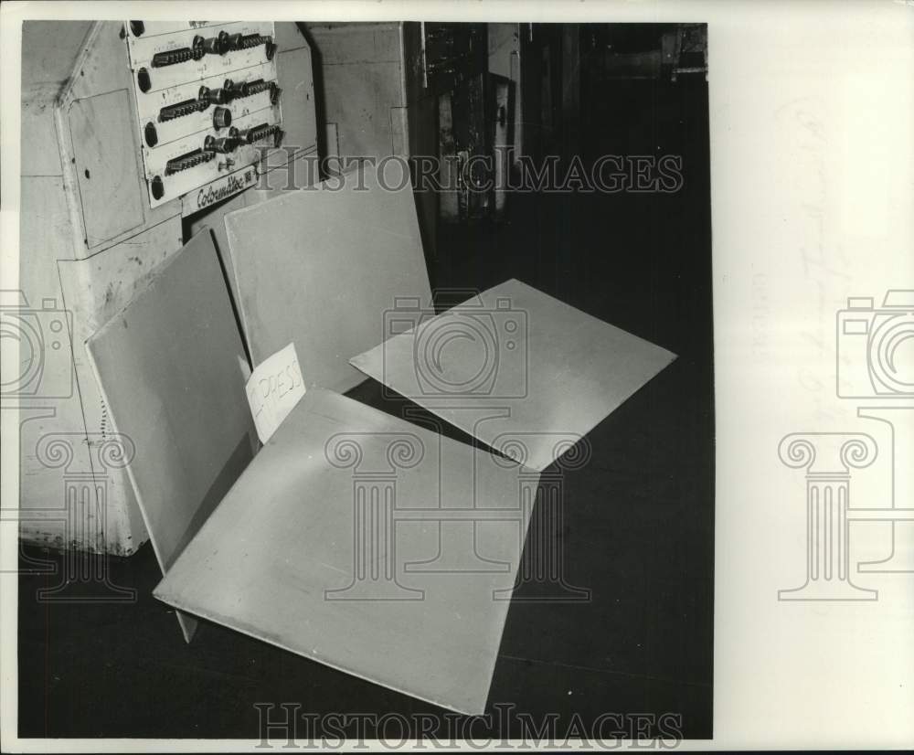 1966 Press Photo Photo of the ink mist machine in Milwaukee Journal&#39;s press room - Historic Images