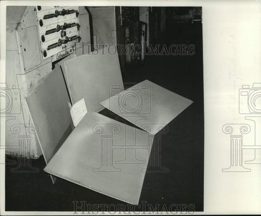 1966 Press Photo Photo of the ink mist machine in Milwaukee Journal's press room - Historic Images