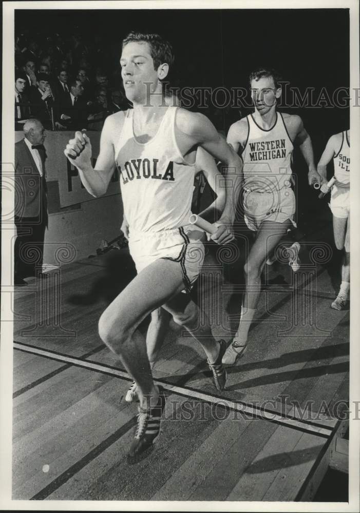 1968 Press Photo Loyola&#39;s Bob O&#39;Connor at Milwaukee Journal Track Meet- Historic Images