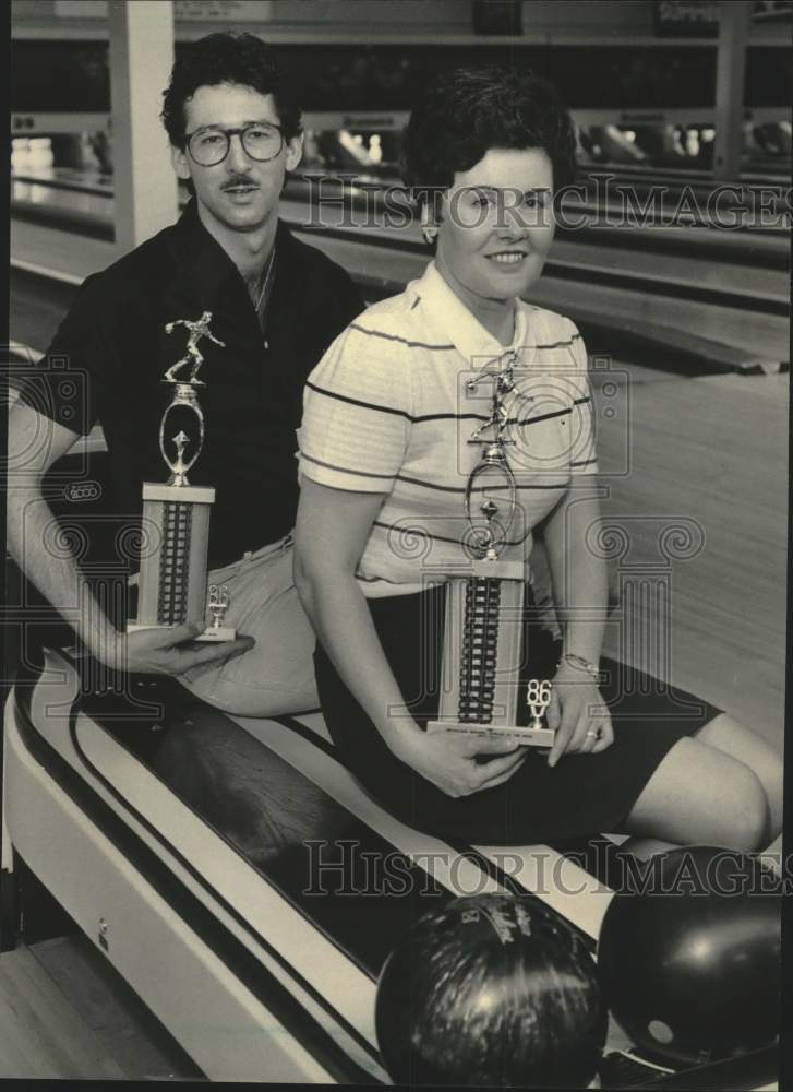 1986 Press Photo Ed Lerner and Judy Pierner, Bowler of the Year Tournament - Historic Images