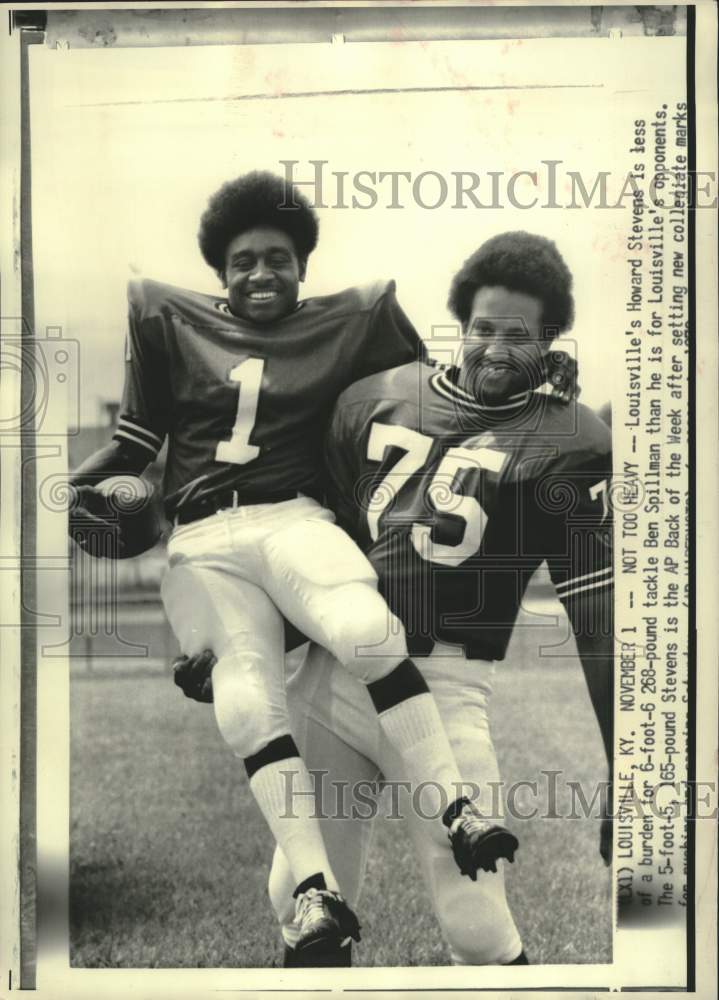 1972 Press Photo Louisville football players Howard Stevens and Ben Spillman - Historic Images
