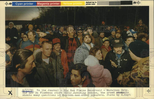1990 Press Photo Lac du Flambeau Chippewa start spearing season, Marathon County - Historic Images
