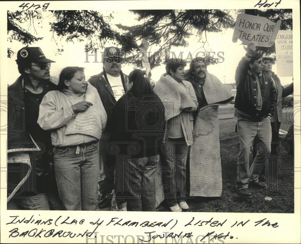 1987 Press Photo Native Americans Of Lac Du Flambeau Chippewa Support Treaties - Historic Images