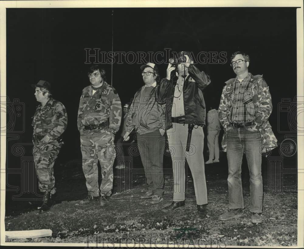 1986 Press Photo State and tribal officials at opening of spearfishing season - Historic Images