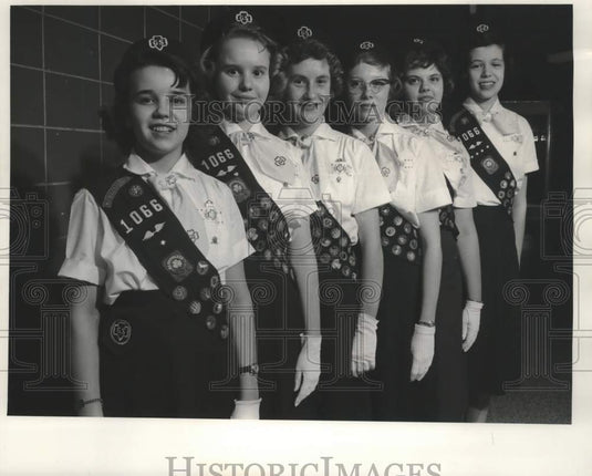 1960 Girls receive the curved bar, Girl Scouting's highest rank, WI - Historic Images