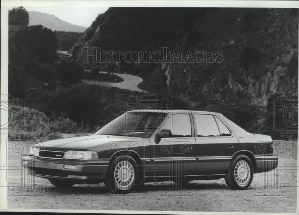 1987 Press Photo Acura Legend luxury sedan automobile - mjc38877 - Historic Images