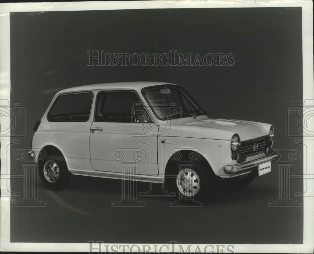 1987 Press Photo Honda 600 sedan automobile - mjc38879 - Historic Images