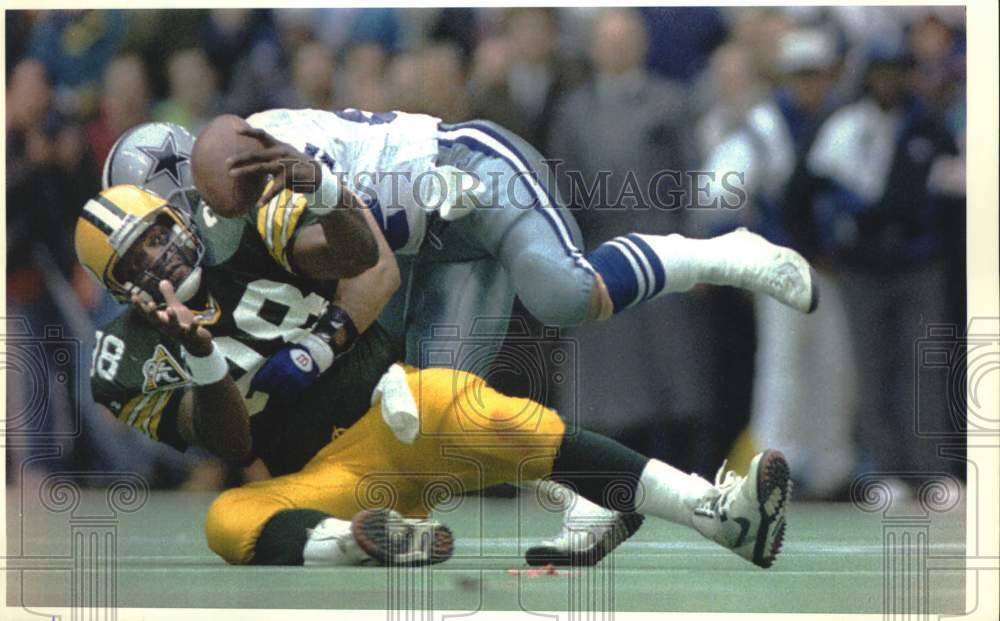 1994 Press Photo Darryl Ingram of Green Bay Packers catches football - Historic Images