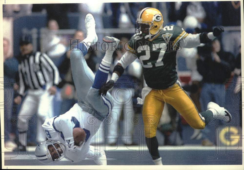 1994 Press Photo Dallas Cowboys' Alvin Harper falls in end zone for a touchdown - Historic Images