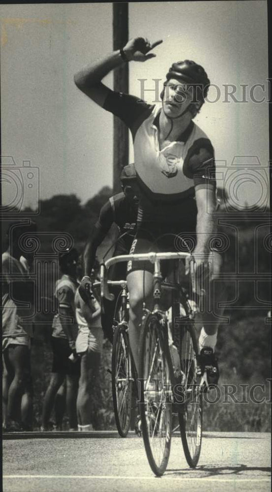 1983 Press Photo Joe Zeigler finished 1st in the Senior Cycling race, Wisconsin - Historic Images