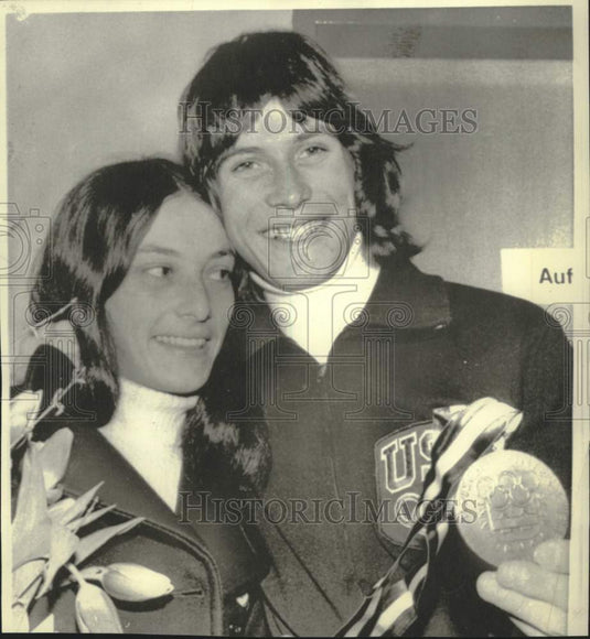 1976 Press Photo Olympic speed skating gold medalist Peter Mueller with fiancÃƒÂ© - Historic Images