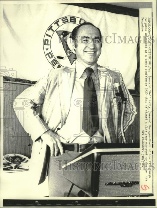 1971 Hockey coach and GM, Leonard "Red" Kelly, of the Penguins - Historic Images