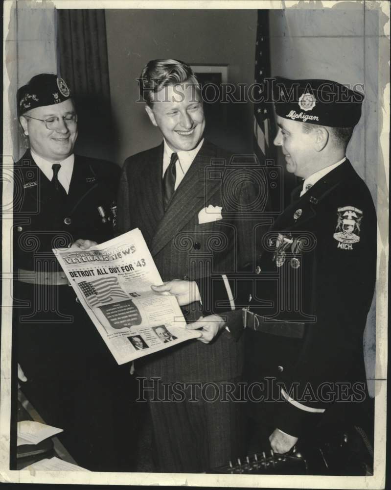 1941, Detroit mayor Zeidler greets American Legion members. - Historic Images
