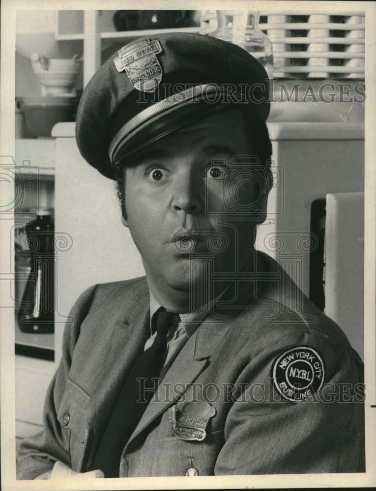 1974 Press Photo Dom DeLuise actor staring in &quot;Lotsa Luck,&quot; on NBC. - Historic Images