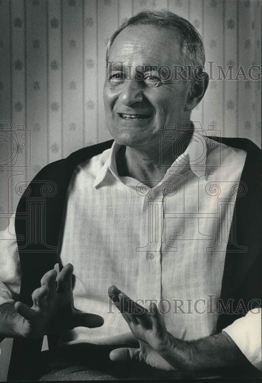 1978 Press Photo Dr. Frederick Leboyer a French obstetrician. - mjc40440 - Historic Images