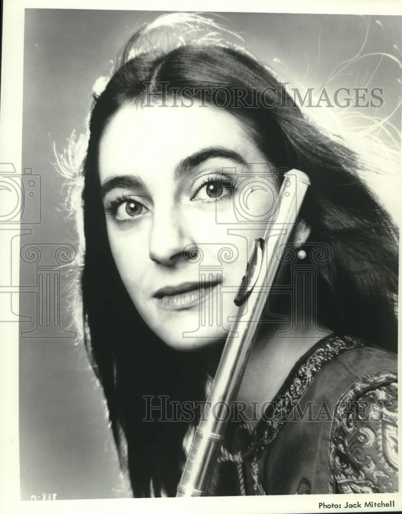 1981 Press Photo Carol Wincenc flutist - mjc40475 - Historic Images