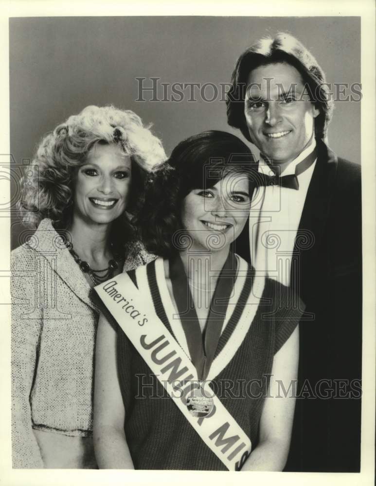1985 Press Photo Mary Frann, Bruce Jenner, Amber Kvanli to host Junior Miss show - Historic Images