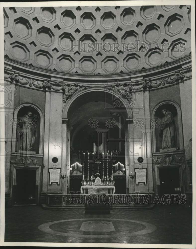 1961, St. Peter's Basilica in Vatican City, Rome, Italy - mjc40625 - Historic Images