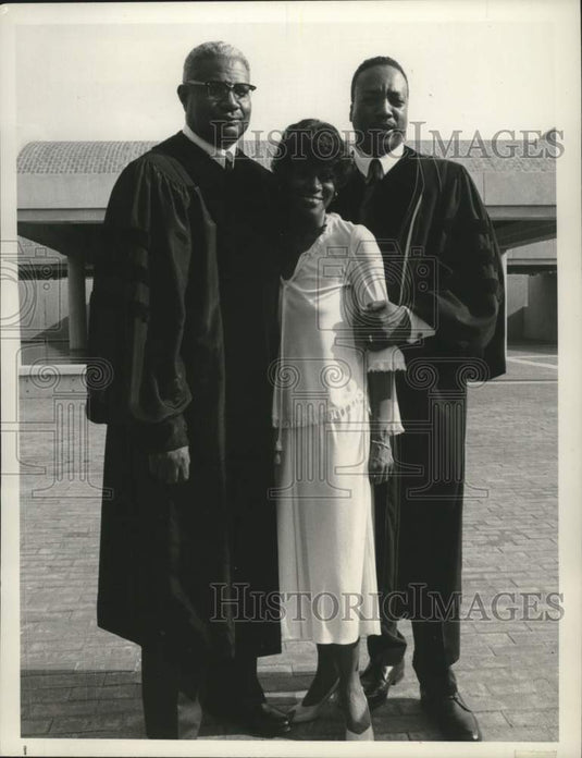 1978 Press Photo Paul Winfield, Ossie Davis, and Cicely Tyson in "King" - Historic Images
