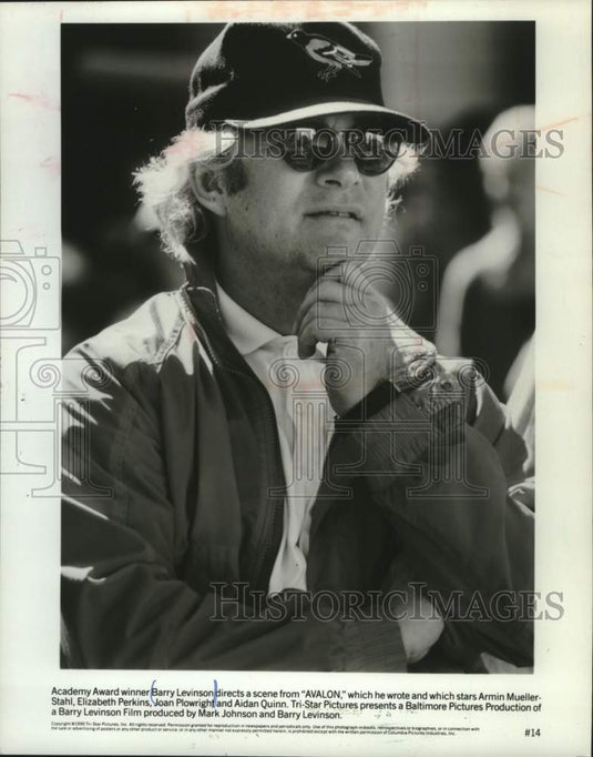 1990 Press Photo Barry Levinson Directs Scene from "Avalon" - mjc40673 - Historic Images