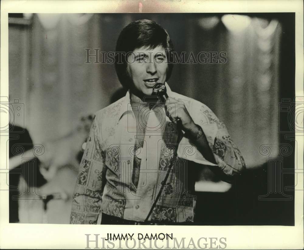 1976 Press Photo Jimmy Damon, singer, &quot;Let&#39;s Go&quot;, Crown Room, Pfister Hotel - Historic Images