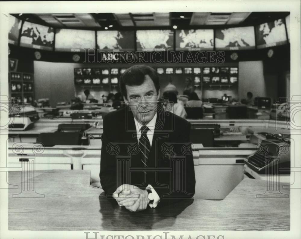 1986 Press Photo Peter Jennings, TV anchor of ABC's World News Tonight" - Historic Images
