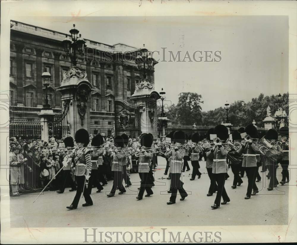 1954, Irish Guard Marching as Part of Changing at Buckingham Palace - Historic Images