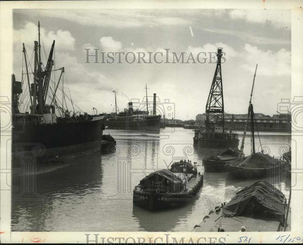 1942 Press Photo Large Dock in the Alexandra Basin is Newest in Bombay, India - Historic Images