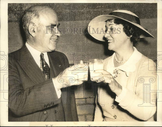 1934, Mrs. W. R. Hearst & Governor Lehman at Free Milk Fund Luncheon - Historic Images