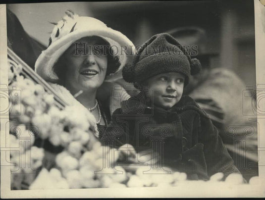 Press Photo Mrs. W. R. Hearst Heads Benefit for Mayors Committee Free Milk Fund - Historic Images