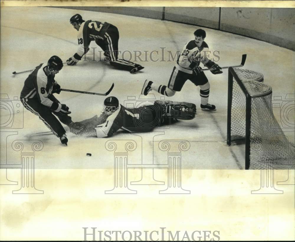 1983 Press Photo Milwaukee Admirals Play Hockey Against Kalamazoo at the Arena- Historic Images