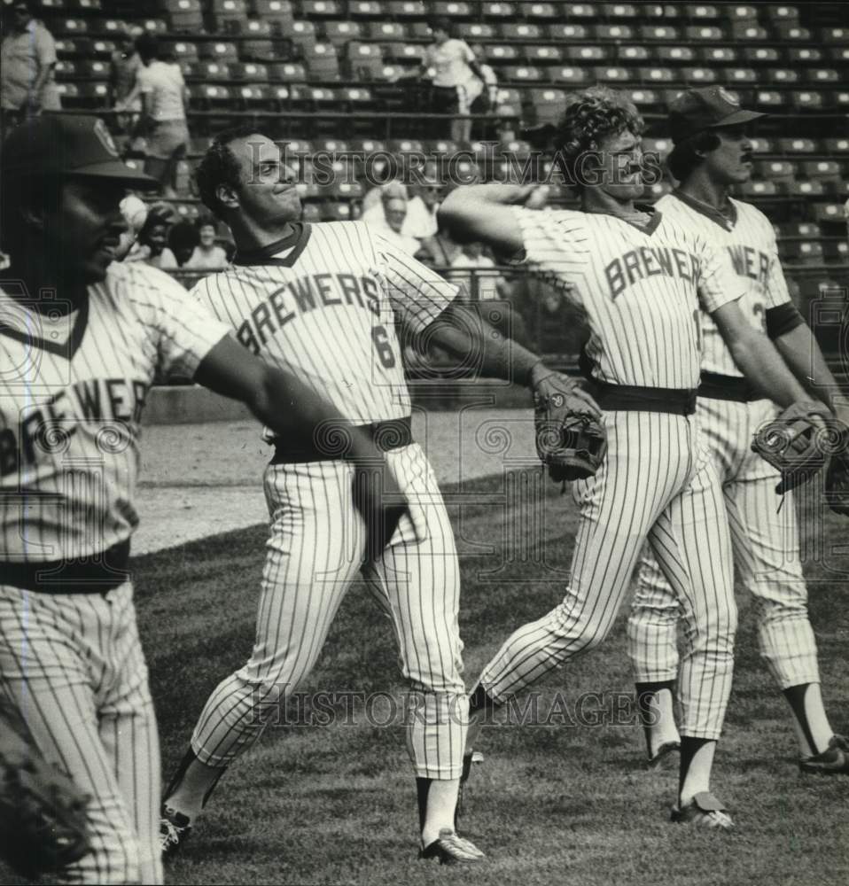 1981 Press Photo Milwaukee Brewers Players Getting in Shape After Strike Is Over - Historic Images