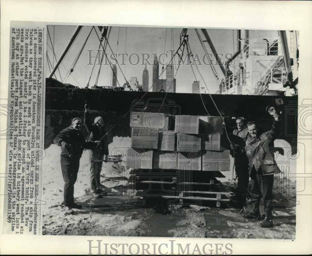 1969 Longshoremen Unloading Cargo After Strike Ends in New York-Historic Images